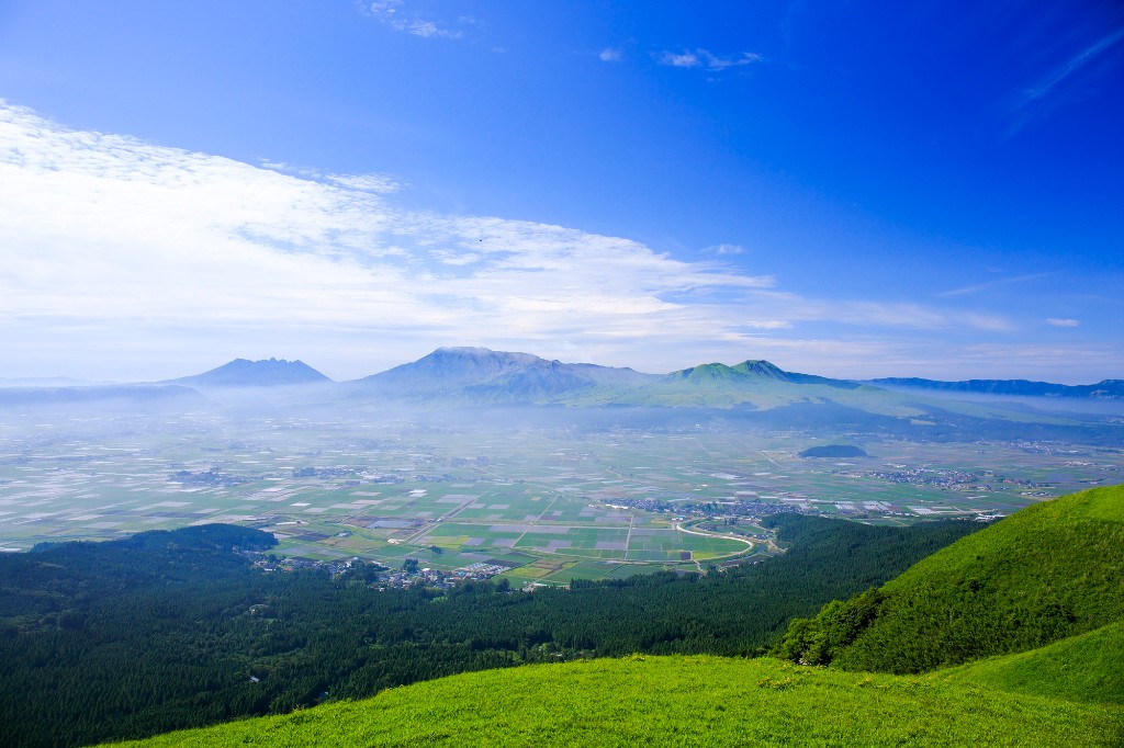 阿蘇カルデラの全景（大観峰より）